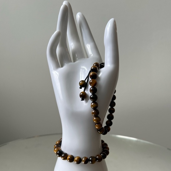 Handmade genuine gemstone bracelet. This Tiger’s Eye bracelet is adjustable. - Picture 2 of 6